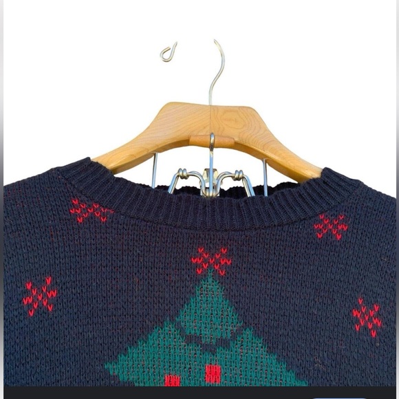 Vintage Nutcracker Christmas Tree Sweater - Picture 3 of 12